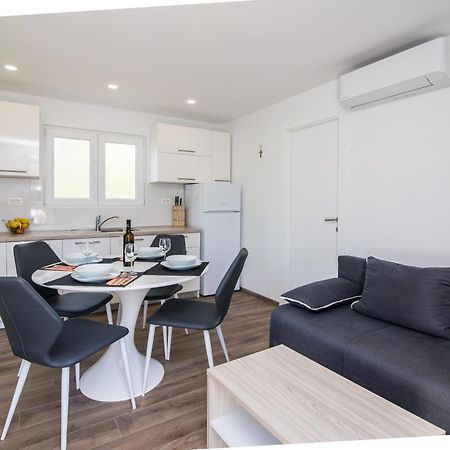 Luxury Mobile Homes Liza Biograd Na Moru Bagian luar foto