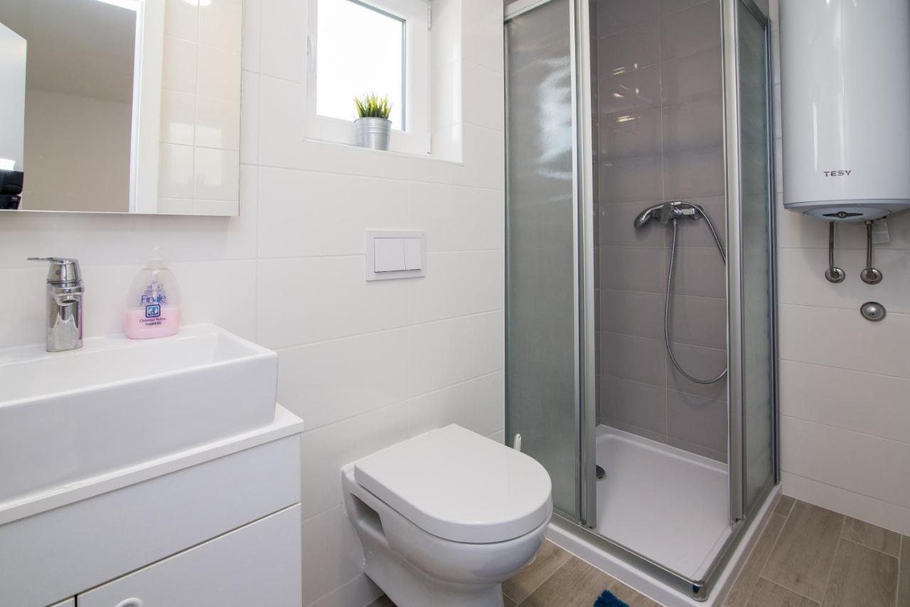 Luxury Mobile Homes Liza Biograd Na Moru Bagian luar foto