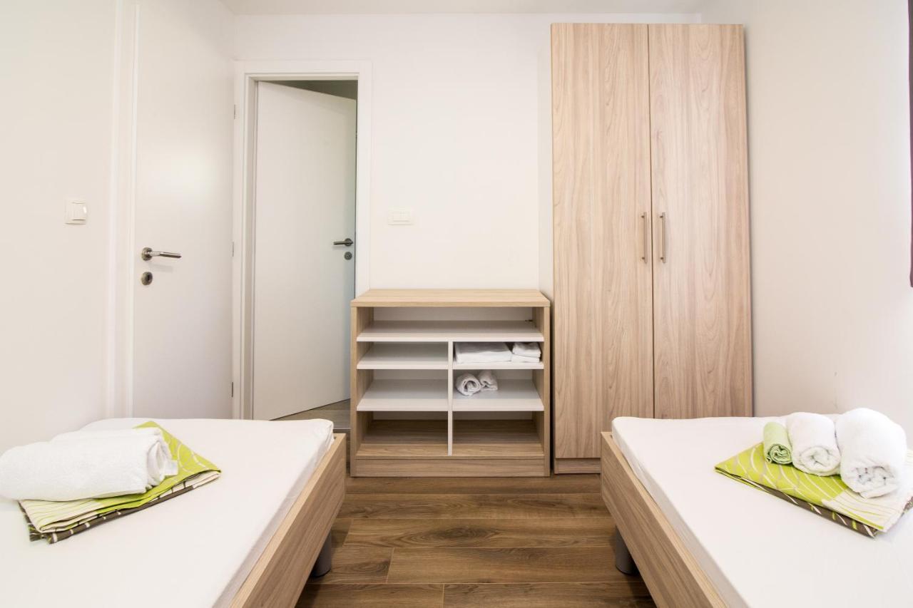 Luxury Mobile Homes Liza Biograd Na Moru Bagian luar foto